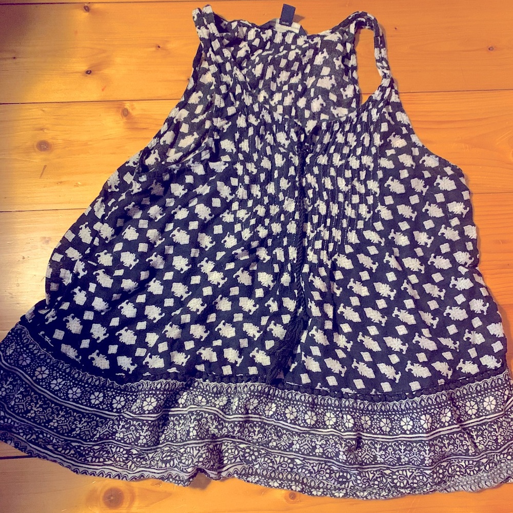 American Eagle notched neck swing tank